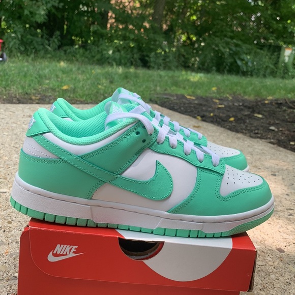 Stilvolle Nike Dunk Green Glow Fotos